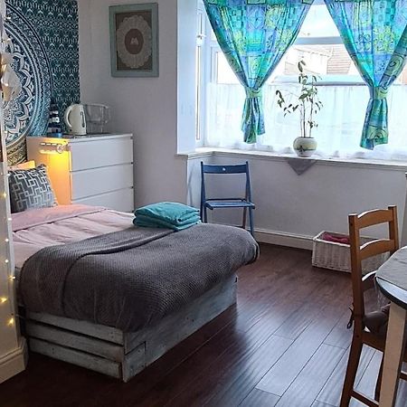 Seaside Double Room Poole Εξωτερικό φωτογραφία
